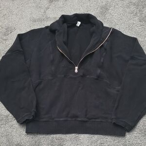Ptula Quarter Zip Sweatshirt